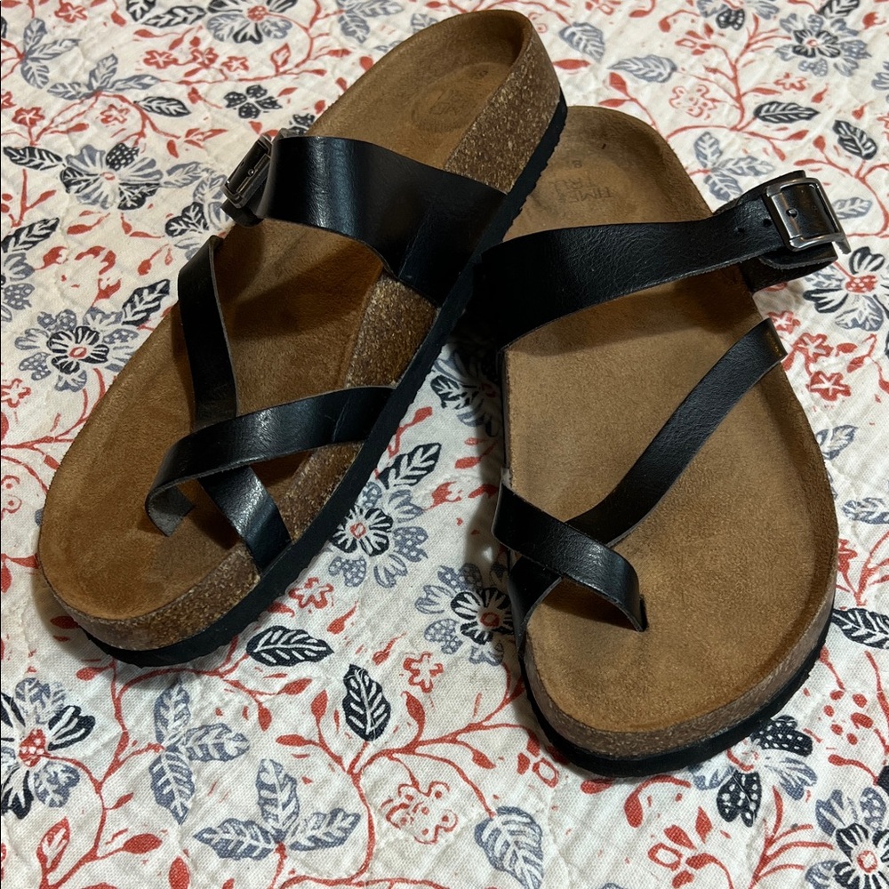 Time and Tru Women's Asymmetric Strap Footbed Sandals size 8.5